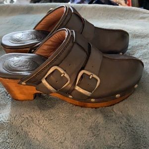 Black Leather Ariat Clogs